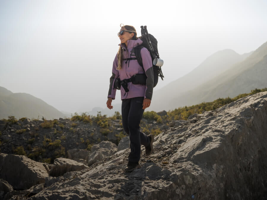 Camisetas tecnicas trekking mujer hot sale